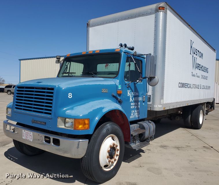 image for item IX9048 1997 International 4700  box truck