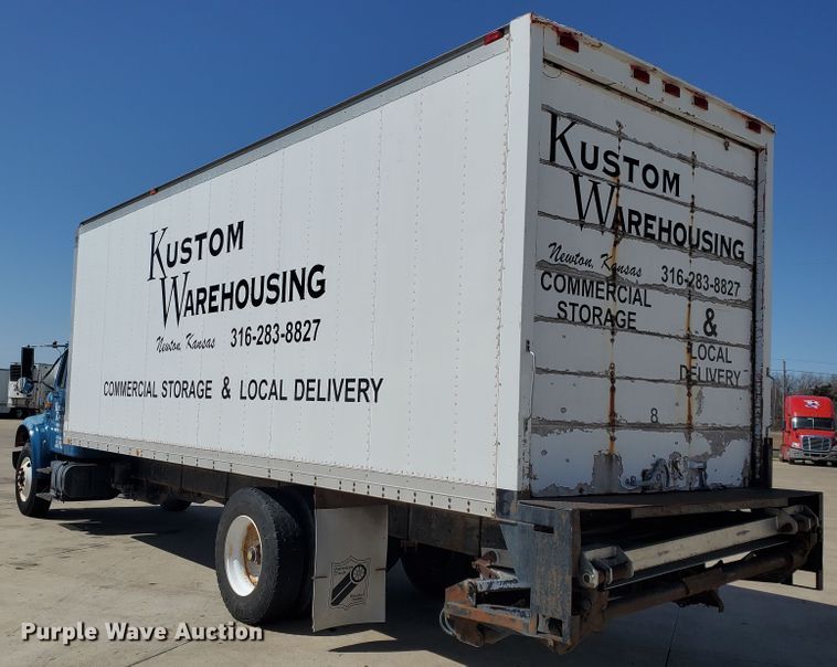 image for item IX9048 1997 International 4700  box truck