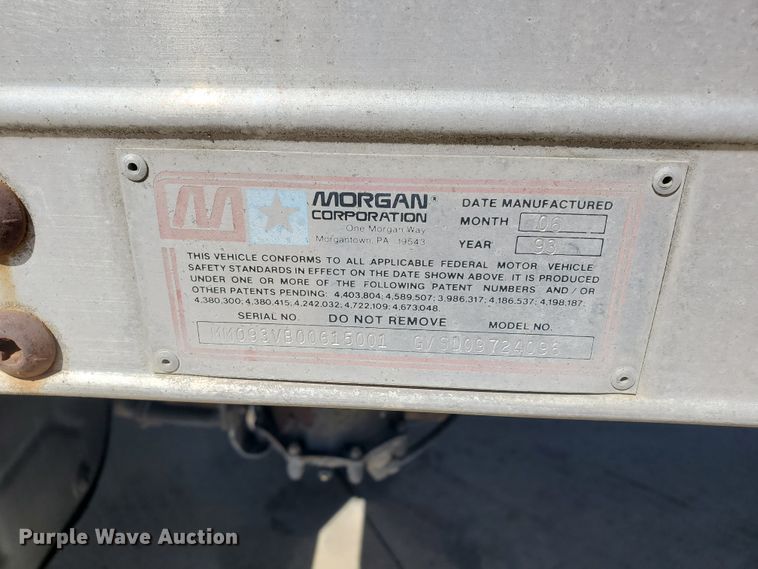 image for item IX9048 1997 International 4700  box truck