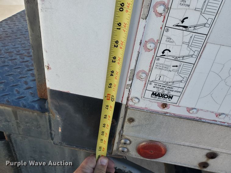 image for item IX9048 1997 International 4700  box truck