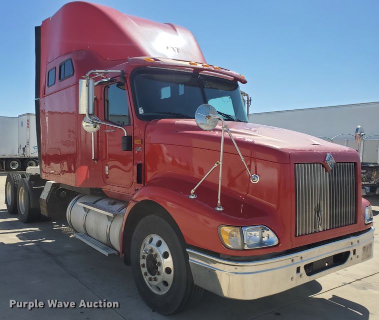 image for item IX9050 2007 International 9400i  semi truck