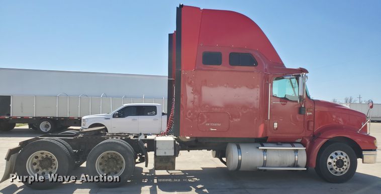 image for item IX9050 2007 International 9400i  semi truck