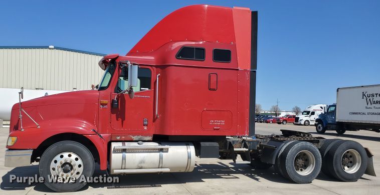 image for item IX9050 2007 International 9400i  semi truck