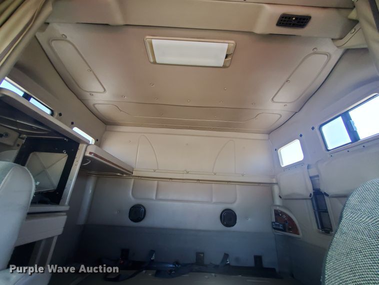 image for item IX9050 2007 International 9400i  semi truck