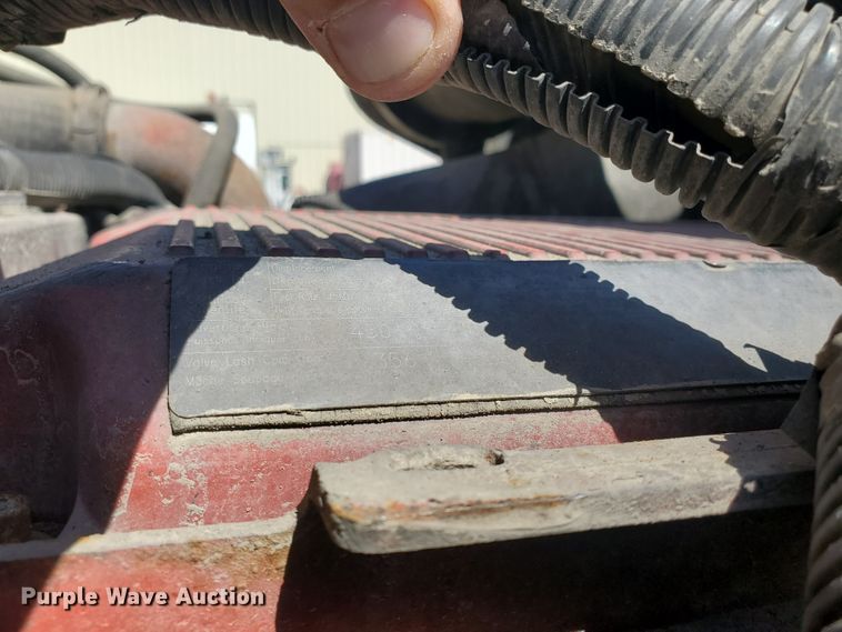 image for item IX9050 2007 International 9400i  semi truck