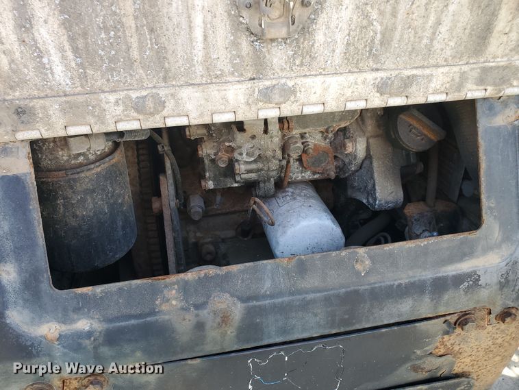 image for item IX9050 2007 International 9400i  semi truck