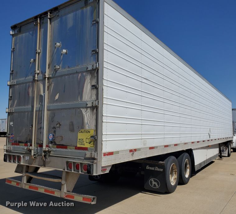 image for item IX9055 2006 Utility VS2RA refrigerated van trailer