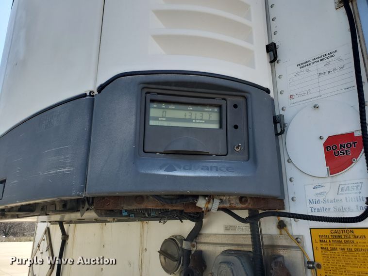 image for item IX9055 2006 Utility VS2RA refrigerated van trailer