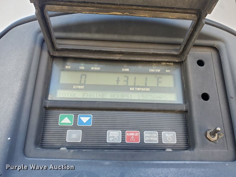 image for item IX9055 2006 Utility VS2RA refrigerated van trailer