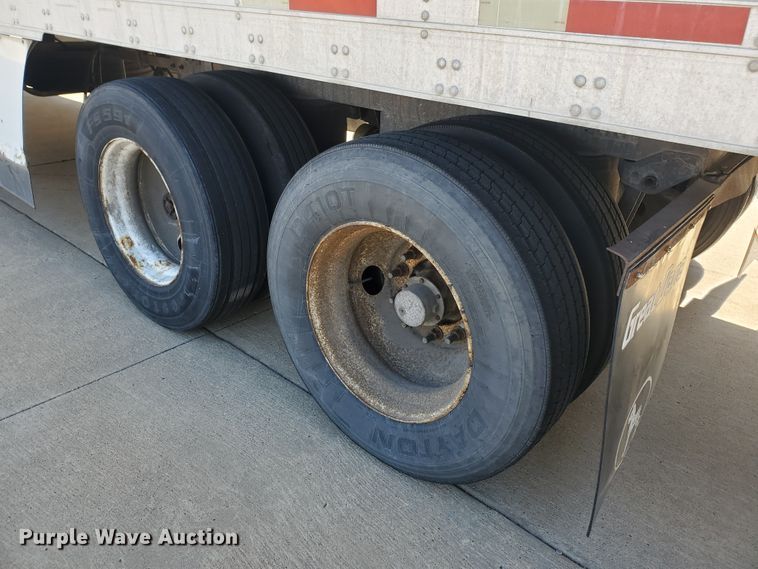 image for item IX9055 2006 Utility VS2RA refrigerated van trailer