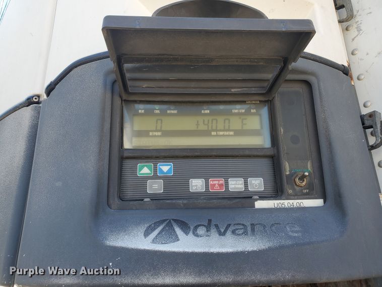 image for item IX9056 2006 Great Dane refrigerated van trailer