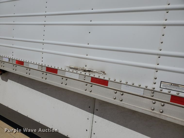 image for item IX9056 2006 Great Dane refrigerated van trailer