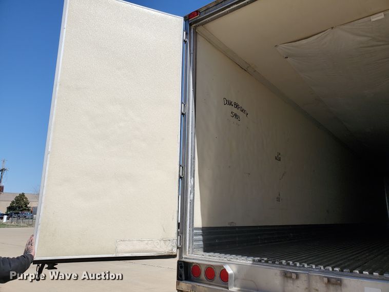 image for item IX9056 2006 Great Dane refrigerated van trailer