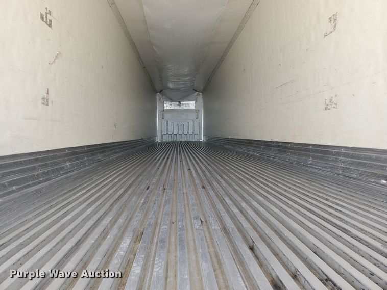 image for item IX9056 2006 Great Dane refrigerated van trailer