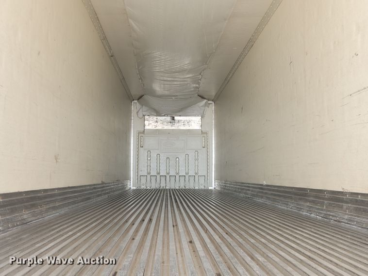 image for item IX9056 2006 Great Dane refrigerated van trailer