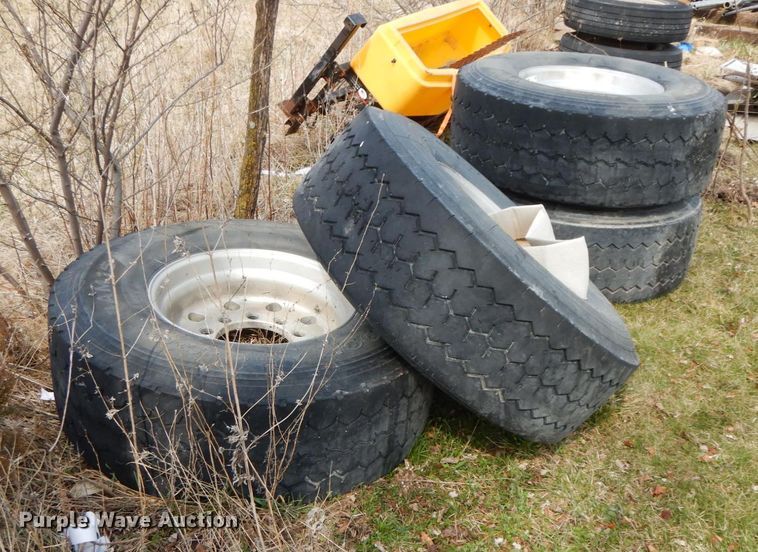 image for item IX9381 (6) tires