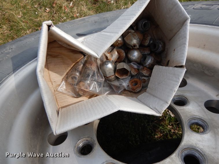 image for item IX9381 (6) tires