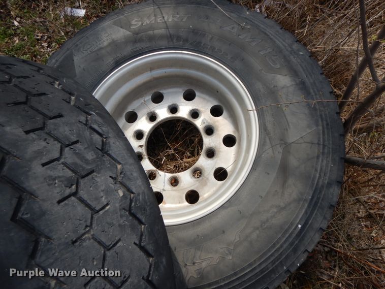 image for item IX9381 (6) tires