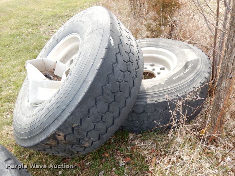 image for item IX9381 (6) tires
