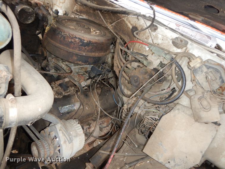 image for item IX9420 1976 Chevrolet C65  truck cab and chassis