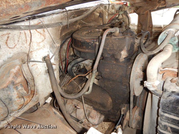 image for item IX9420 1976 Chevrolet C65  truck cab and chassis