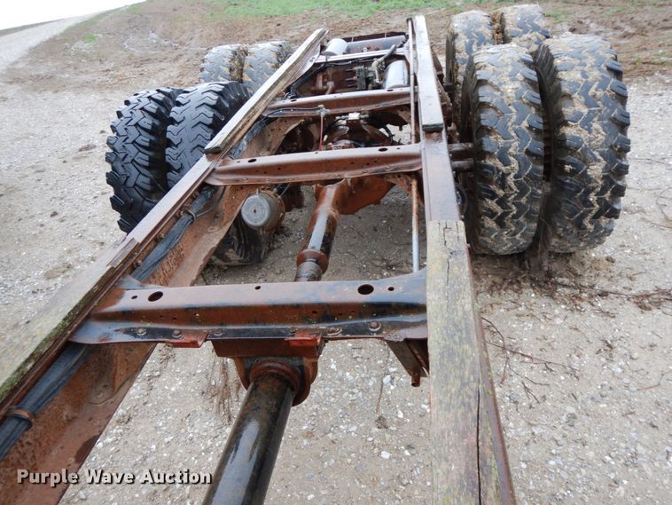 image for item IX9420 1976 Chevrolet C65  truck cab and chassis