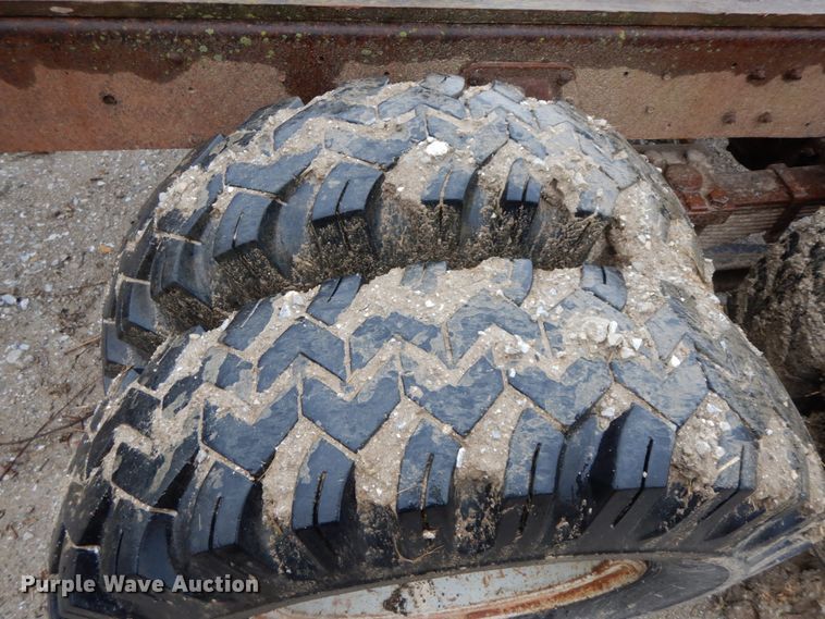 image for item IX9420 1976 Chevrolet C65  truck cab and chassis