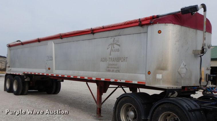 image for item IX9429 2009 Trail King Tri Lite ATL 40  end dump trailer