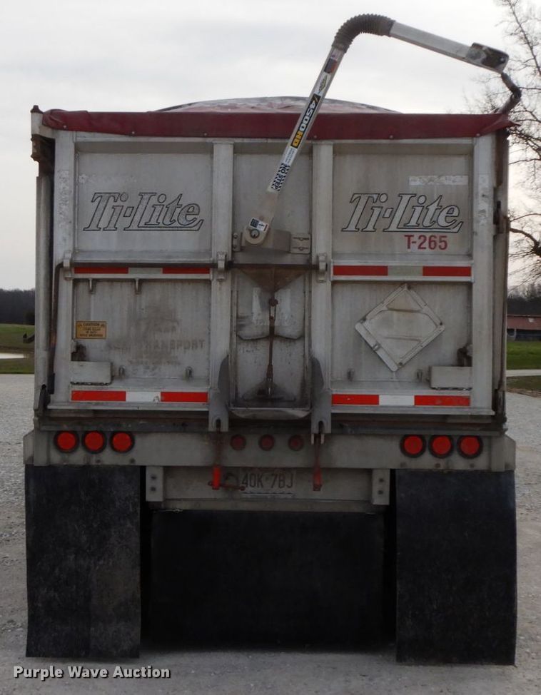 image for item IX9429 2009 Trail King Tri Lite ATL 40  end dump trailer