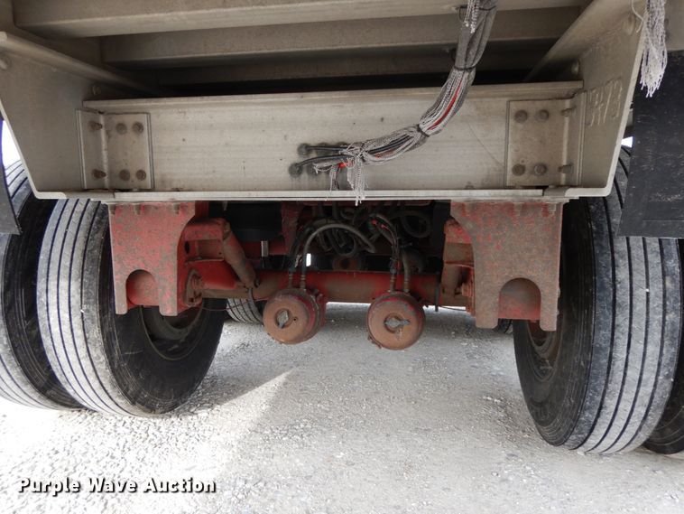 image for item IX9429 2009 Trail King Tri Lite ATL 40  end dump trailer