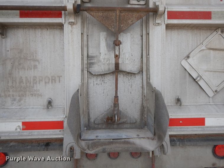 image for item IX9429 2009 Trail King Tri Lite ATL 40  end dump trailer