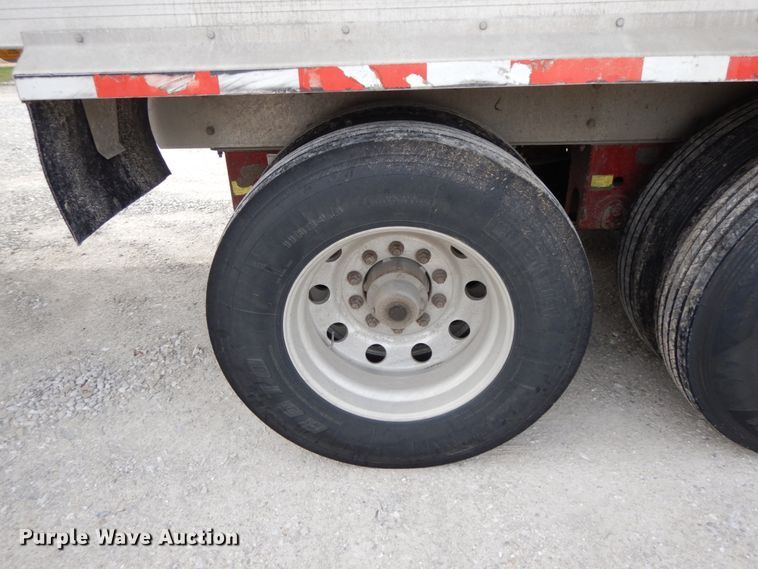 image for item IX9429 2009 Trail King Tri Lite ATL 40  end dump trailer