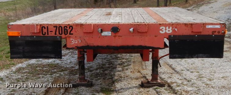 image for item IX9430 2009 Transcraft DTL-2100  drop deck trailer