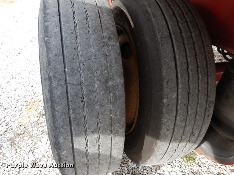 image for item IX9430 2009 Transcraft DTL-2100  drop deck trailer