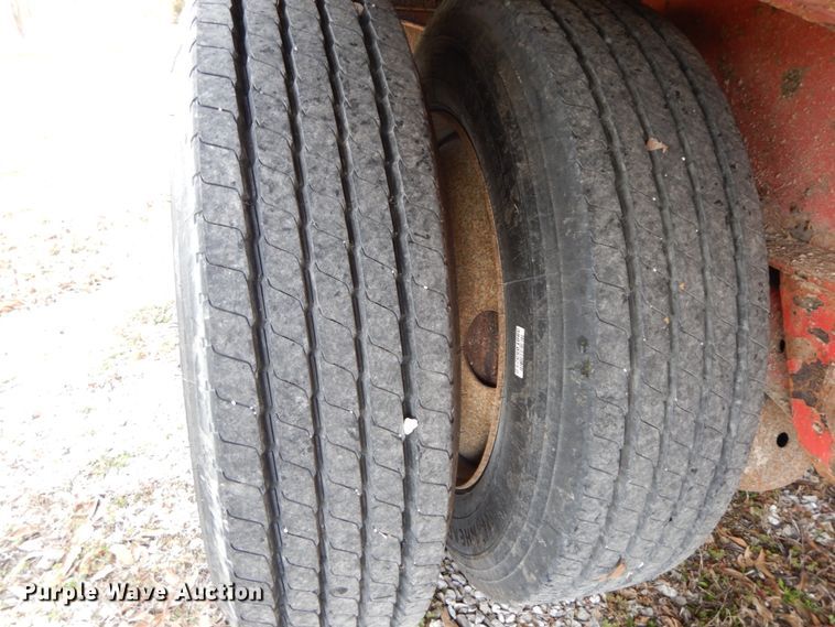 image for item IX9430 2009 Transcraft DTL-2100  drop deck trailer