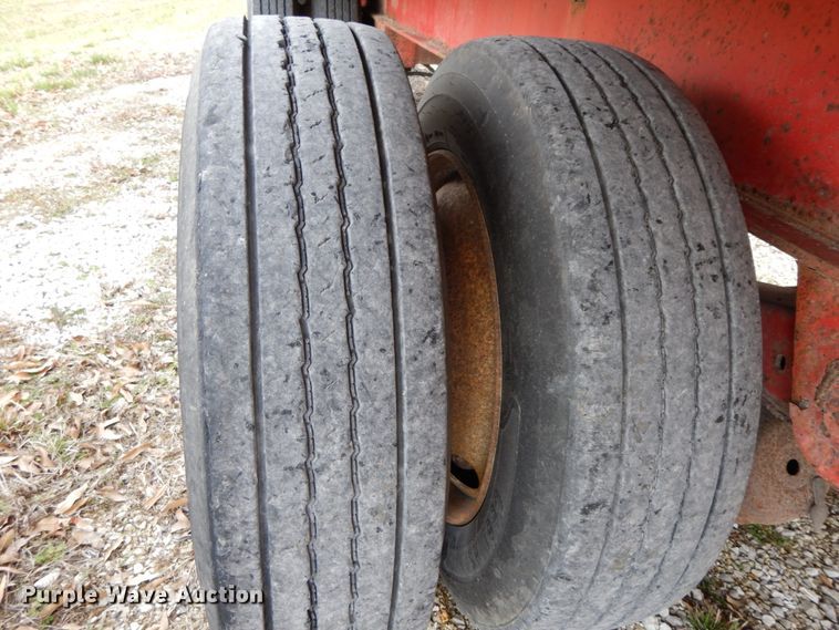 image for item IX9430 2009 Transcraft DTL-2100  drop deck trailer