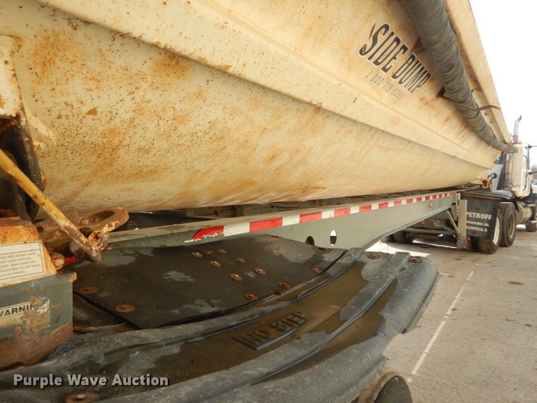 image for item IY9516 2000 Smith Co side dump trailer