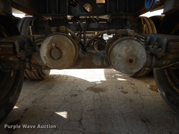 image for item IY9516 2000 Smith Co side dump trailer