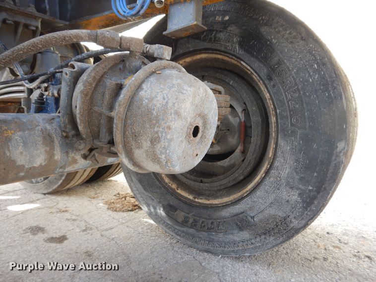 image for item IY9516 2000 Smith Co side dump trailer