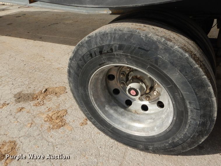 image for item IY9516 2000 Smith Co side dump trailer