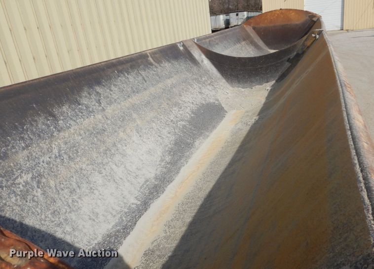 image for item IY9516 2000 Smith Co side dump trailer