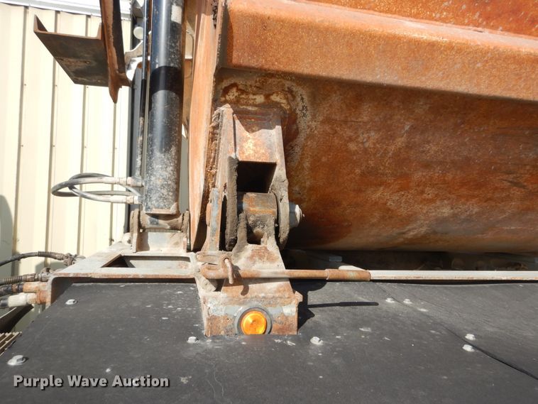 image for item IY9517 1999 Smith Co side dump trailer