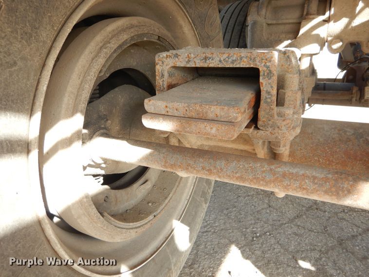 image for item IY9517 1999 Smith Co side dump trailer