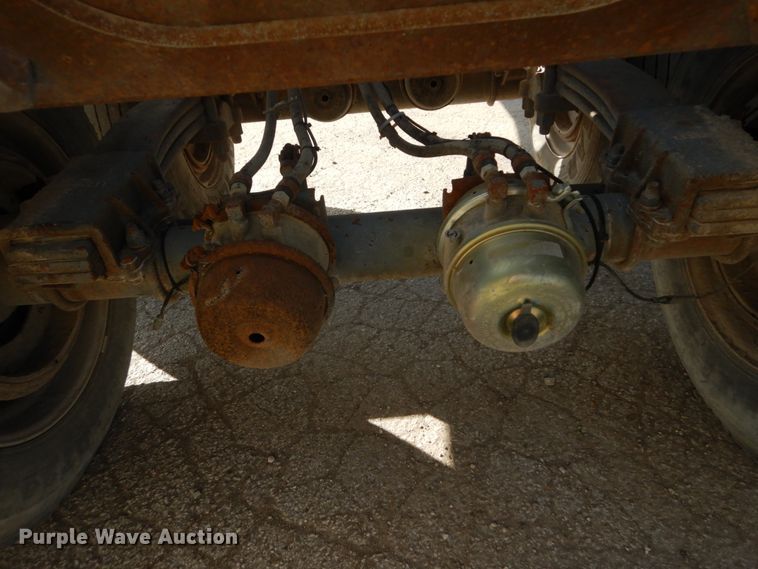 image for item IY9517 1999 Smith Co side dump trailer