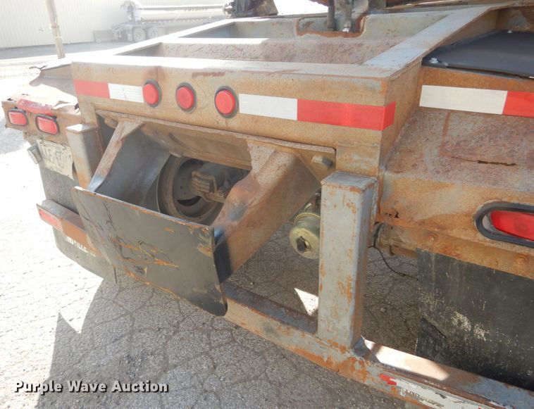 image for item IY9517 1999 Smith Co side dump trailer