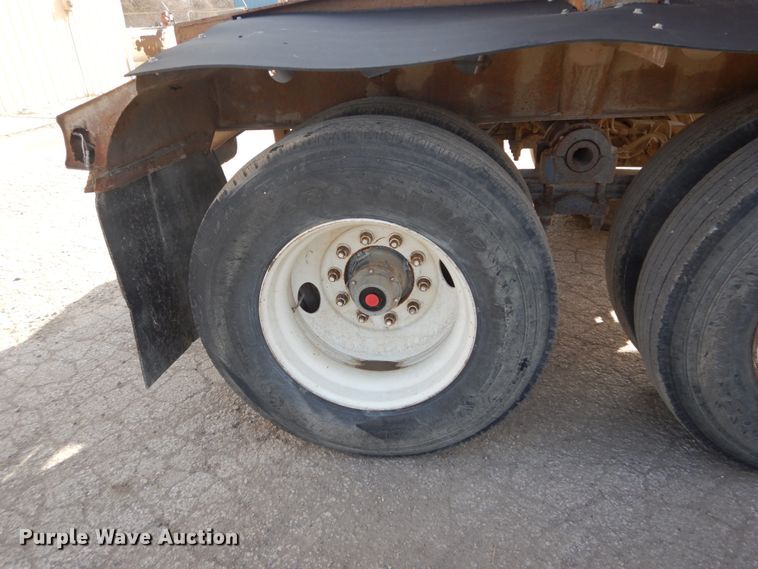 image for item IY9517 1999 Smith Co side dump trailer