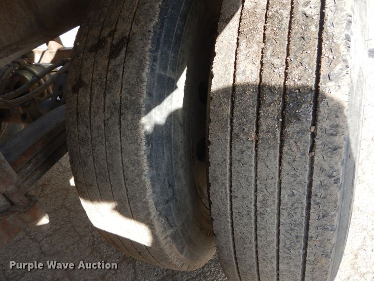 image for item IY9517 1999 Smith Co side dump trailer