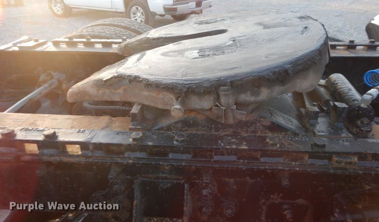 image for item IY9522 2005 International 9200i  semi truck