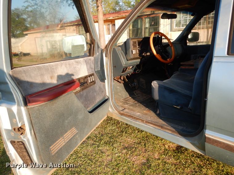 image for item DC2158 1990 Chevrolet 1500  Ext. Cab pickup truck