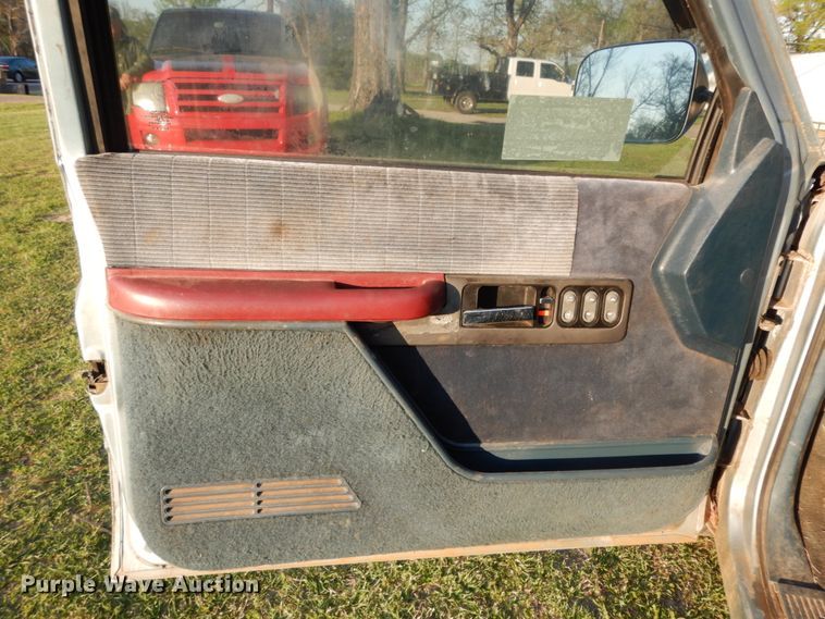 image for item DC2158 1990 Chevrolet 1500  Ext. Cab pickup truck